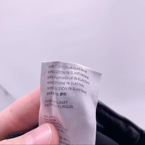 BDG Dark Gray 90s Bootcut Jeans Size Women’s Size 30 - Picture 11 of 11